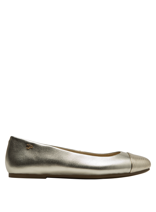 Elegante ballerina de cuero dorado, ideal para reuniones y eventos casuales.
