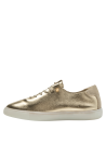 calzado de cuero dorado para mujer, ideal para ocasiones casuales con estilo glamuroso