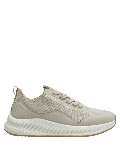 zapatilla beige de mujer, ideal para combinar con jeans o vestidos