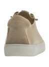 zapatilla dorada de cuero para mujer con acabado metálico sofisticado y suela blanca contrastante