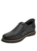 Zapato clásico versátil de cuero negro, ideal para eventos semiformales y reuniones de trabajo.