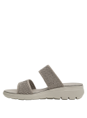 Sandalia gris textil de mujer, taco cuña de 5 cm, estilo deportivo.