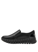	Zapatilla Cuero Urbana Mujer