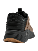 Zapatilla urbana camel para hombre con punta redonda y suela plana de 4,5 cm.