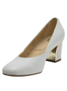 Zapato blanco de taco bloque para mujer en cuero con diseño de punta redonda.