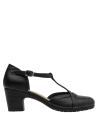 Calzado de cuero negro para mujer, con líneas sencillas y taco de 6 cm, adaptable a múltiples atuendos.