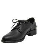 Zapato Oxford negro de cuero con punta redonda y taco bloque para mujer.