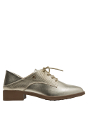 Zapato oxford dorado de cuero para mujer, ideal para ocasiones casuales y elegantes.