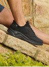 calzado urbano negro para hombre, material sintético, ideal para combinar con jeans o joggers