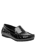 mocasines negros de cuero para mujer, estilo versátil, perfectos para actividades cotidianas.