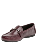 mocasín burdeos mujer casual cuero ideal para actividades urbanas diarias