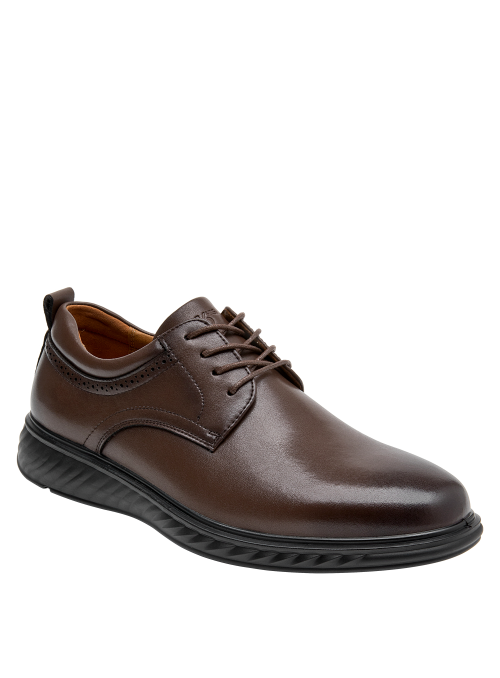 Zapatos de cuero café para hombre, diseño anatómico, perfectos para comodidad diaria en el trabajo.