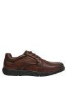 Zapatos cómodos hombre café, confeccionados en cuero, ideales para un look casual y moderno.