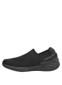 Zapatillas negras de mujer, diseño moderno, perfectas para uso diario, estilo casual.