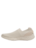calzado cómodo beige mujer diseño anatómico para uso urbano