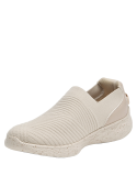 zapatilla beige mujer estilo casual textil ideal para actividades diarias