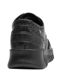 Zapato cuña negro mujer, altura de 4 cm, proporciona confort y bienestar en cada paso, ideal para el uso diario.