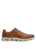 Zapato casual de cuero camel para hombre, combina confort y estilo moderno.