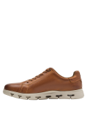 Calzado masculino camel, diseño anatómico, recomendado para actividades urbanas.