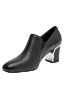 zapato formal negro cuero mujer con taco bloque, ideal para trabajo y salidas casuales