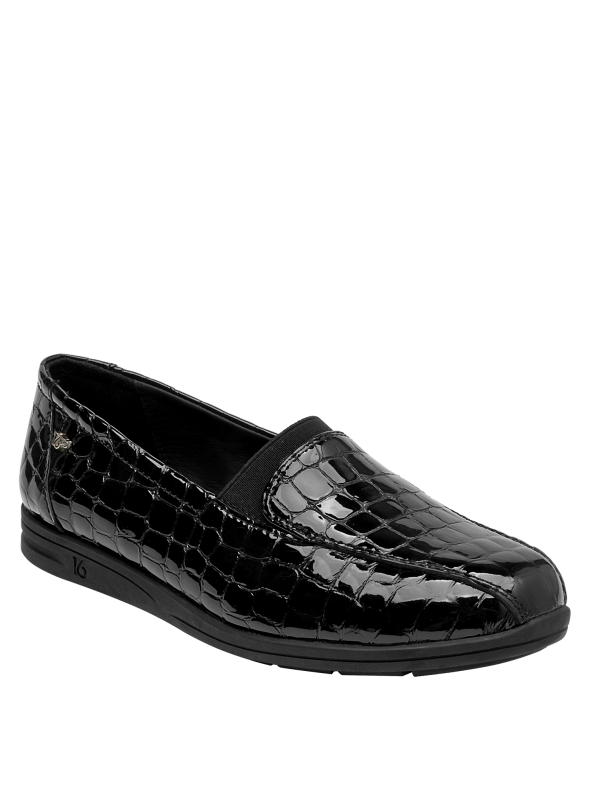 mocasín negro cuero mujer perfecto para combinar con pantalones de tela