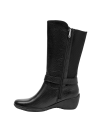 Calzado femenino negro, botas de cuero, diseño anatómico, ideal para combinar con jeans o vestidos casuales.