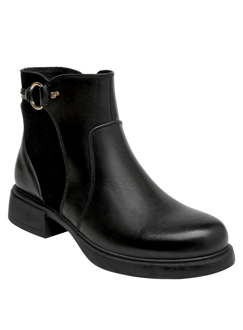Botines para mujer en color negro, cuero suave, perfectos para un look casual en la oficina.