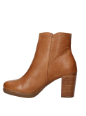 Botín camel para mujer, diseño anatómico, perfecto para combinar con jeans ajustados y blusa fresca.