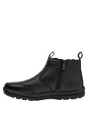 Calzado negro de cuero para hombre, diseño Chelsea, perfecto para ocasiones laborales y casuales.