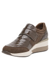 cafés zapatillas con cuña para mujer, estilo casual, ideales para actividades diarias.