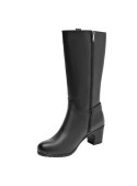 Bota negra de cuero para mujer, estilo casual, ideal para actividades urbanas.