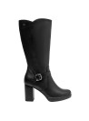Bota negra de cuero para mujer, perfecta para combinar con vestidos o jeans.