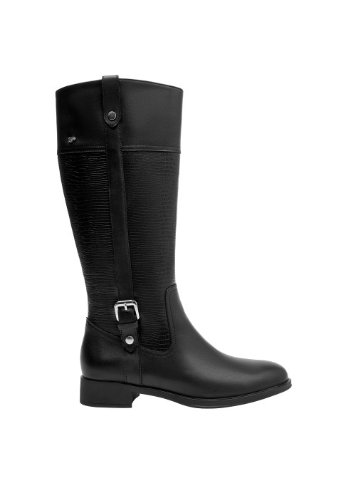 Calzado negro de cuero para mujer, ideal para el día a día con confort y frescura en cada paso.