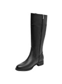 Bota cuero negro mujer estilo casual, ideal para actividades urbanas y comodidad diaria.