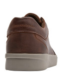 Calzado casual en color moro para hombre, confeccionado en cuero, perfecto para el día a día.