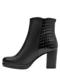 Botín negro de mujer, taco bloque de 8 cm, perfecto para combinar con jeans.