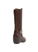 botas casuales para mujer en cuero café, confortables y transpirables, ideales para jeans y vestidos.