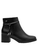 Botines de cuero negro para mujer, diseño moderno, aptos para looks equilibrados.