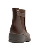 Botines sintéticos café para mujer, confortables y elegantes, recomendados para actividades cotidianas.
