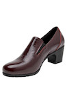 Zapatos formales burdeos de cuero para mujer, ideales para actividades urbanas y look casual.