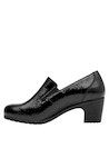Calzado negro de mujer con taco bloque, perfecto para un look elegante y cómodo.
