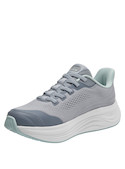 Zapatillas textil celeste para mujer, diseño anatómico y suela ligera para mayor comodidad.