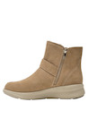 Calzado sintético beige femenino, diseño anatómico para comodidad diaria.