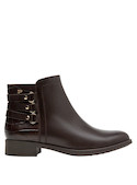 mujer botines de cuero suave color moro, con taco plano de 2.5 cm, recomendados para confort diario