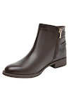 mujer botines color moro de cuero estilo casual, ideales para uso diario y combinar con jeans o faldas