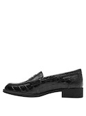 mocasines de cuero negro para mujer con diseño texturizado
