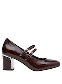 Zapatos burdeos de cuero con tacón bloque, perfectos para ocasiones especiales y reuniones.