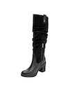 Botas de cuero negro para mujer, estilo casual, ideales para actividades urbanas.