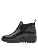 Calzado casual negro de mujer, botines de cuero con diseño elegante y cómodo.