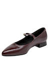 Calzado elegante burdeos de cuero para mujer, estilo formal con correa ajustable.